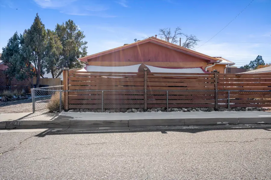 220 San Andres Avenue Nw, Albuquerque, NM 87107 - Image #3
