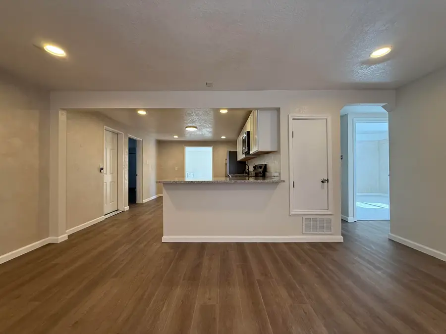2732 Florida Street Ne, Albuquerque, NM 87110 - Image #2