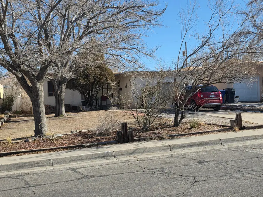 408 Wellesley Drive Se, Albuquerque, NM 87106 - Image #2