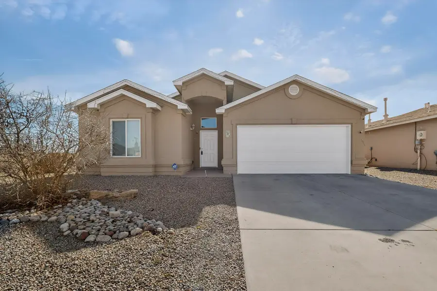 103 Oakwood Court Sw, Rio Rancho, NM 87124 - Image #2