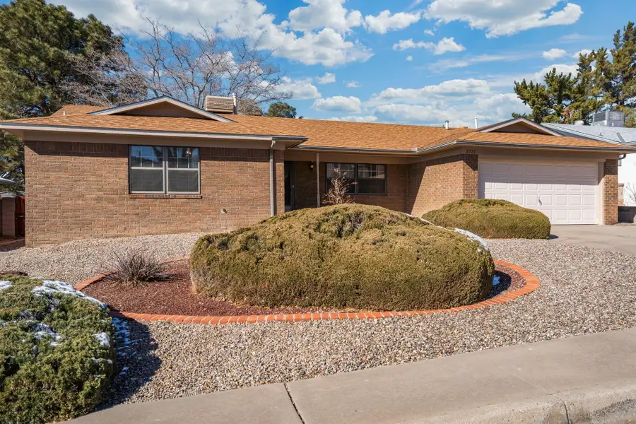 3737 Mount Rainier Drive Ne, Albuquerque, NM 87111 - Image #2