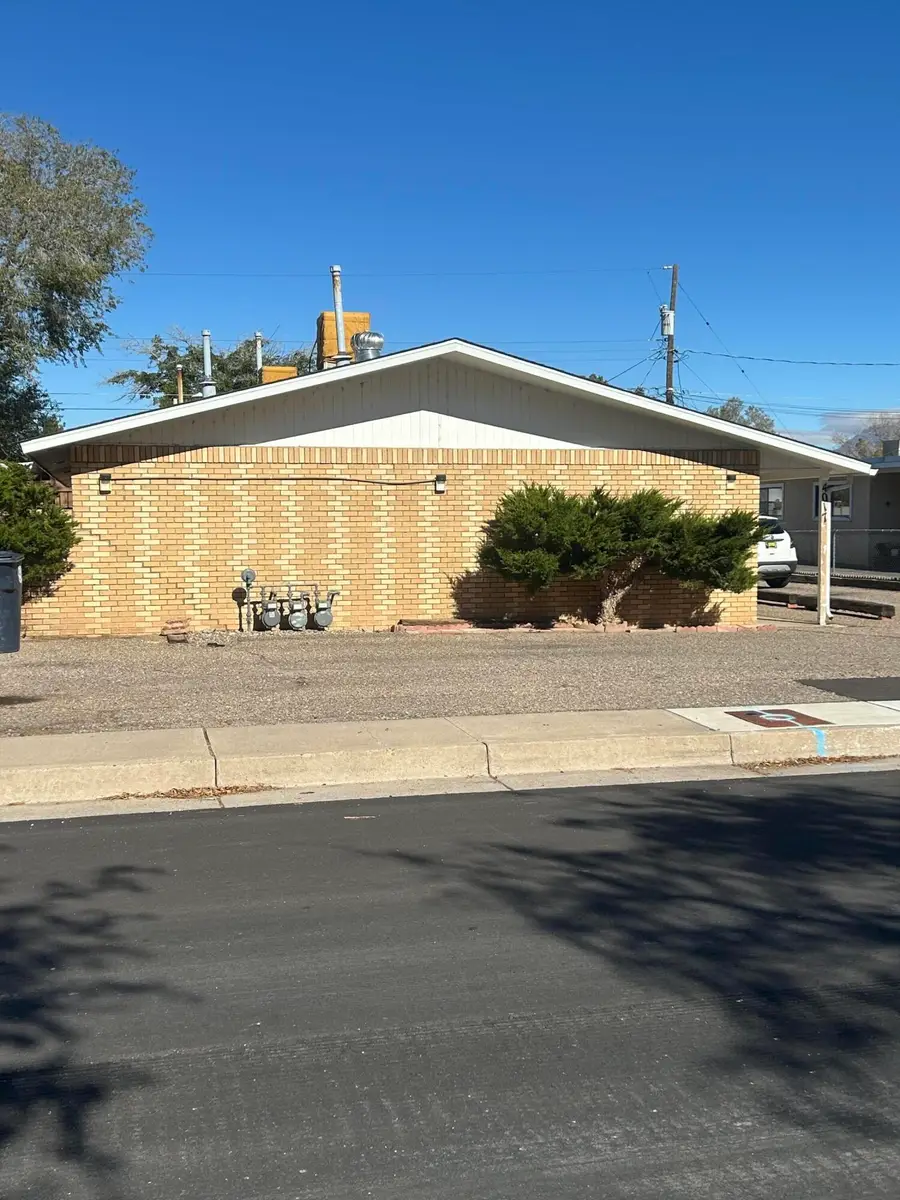 4017 Thaxton Avenue Se, Albuquerque, NM 87108 - Image #2