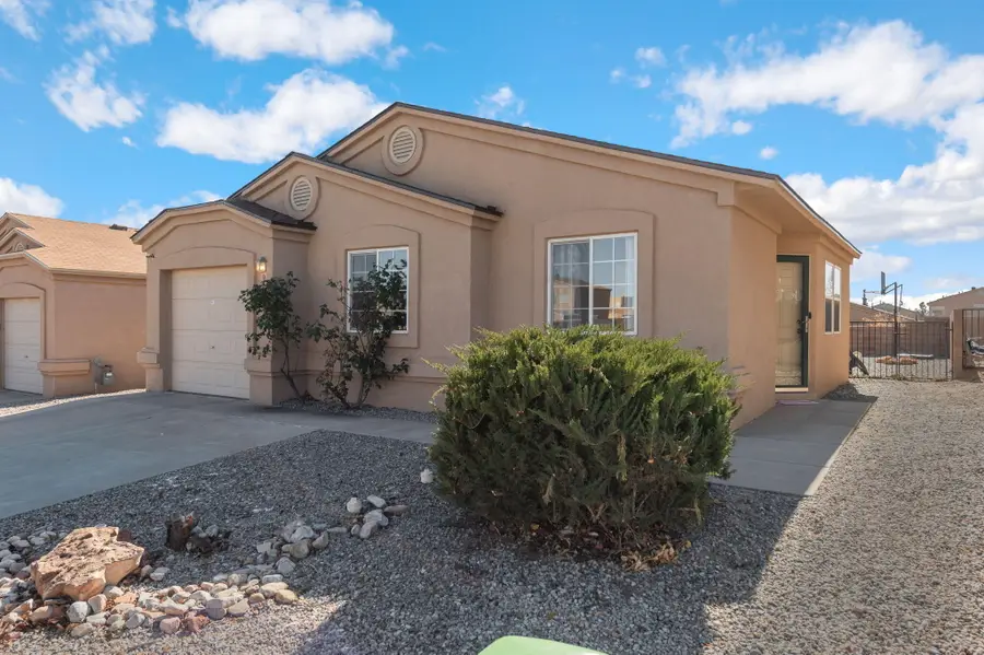 9404 Hondo Valley Place Sw, Albuquerque, NM 87121 - Image #3