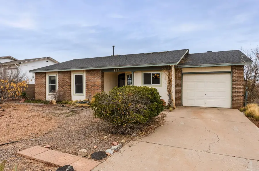 860 Amethyst Drive Ne, Rio Rancho, NM 87124 - Image #2