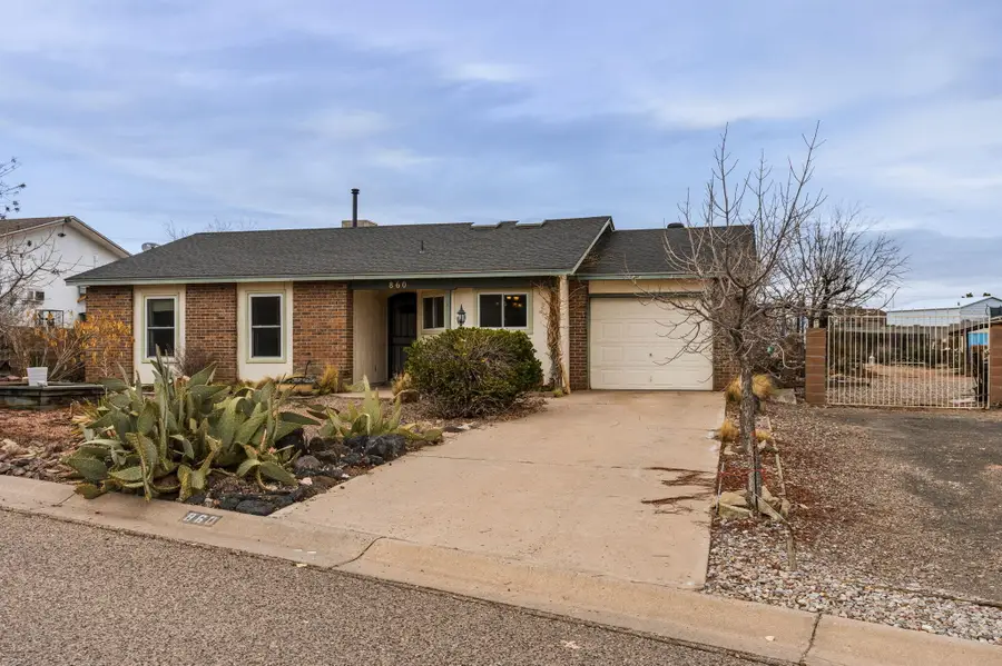 860 Amethyst Drive Ne, Rio Rancho, NM 87124 - Image #3