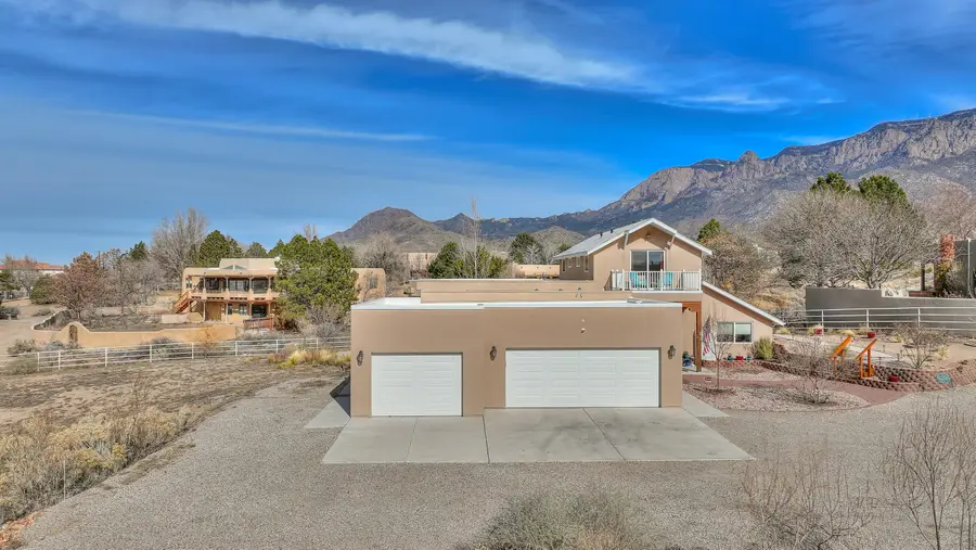 10801 Holly Avenue Ne, Albuquerque, NM 87122 - Image #2