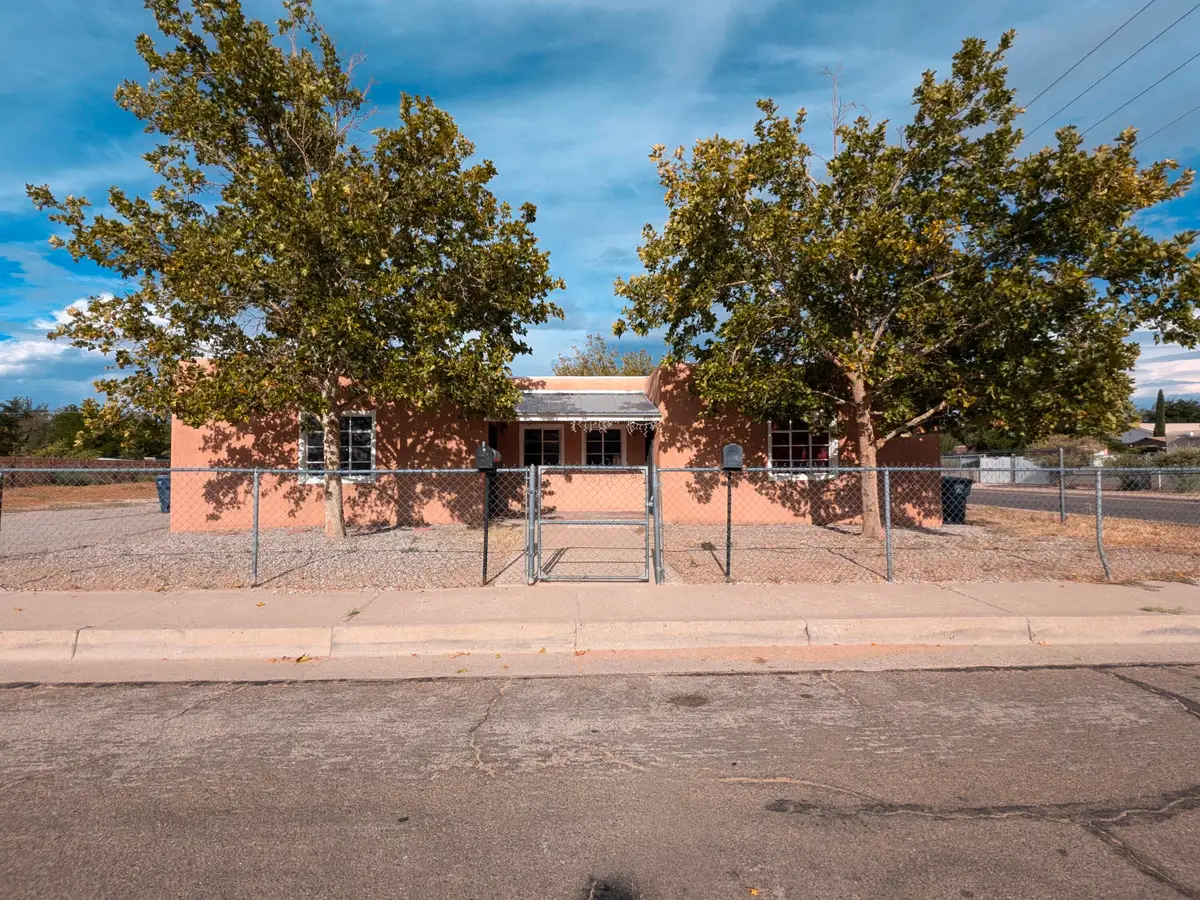 400 63rd Street Nw, Albuquerque, NM 87105 - Image #1