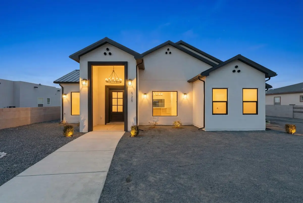 625 1st Street Ne, Rio Rancho, NM 87124 - Image #1