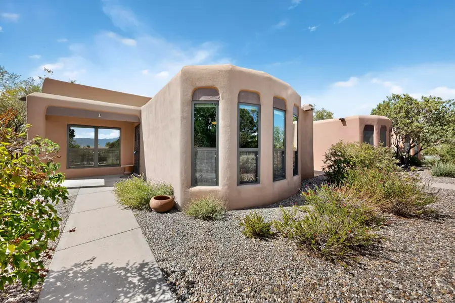 1 Santa Clara Trail, Corrales, NM 87048 - #2