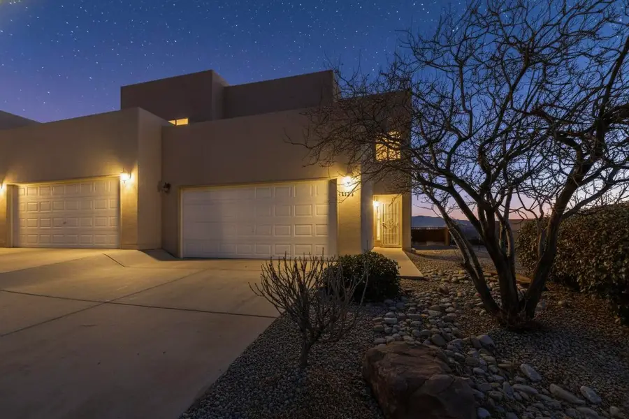 5020 Sala De Tomas Drive Nw, Albuquerque, NM 87120 - Image #2