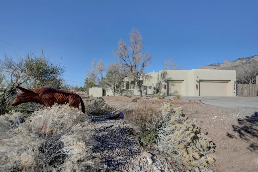 11901 Eagle Rock Avenue Ne, Albuquerque, NM 87122 - Image #2