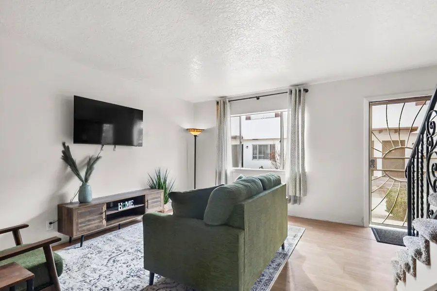 1121 Chelwood Park Boulevard Ne #APT 7, Albuquerque, NM 87112 - Image #3