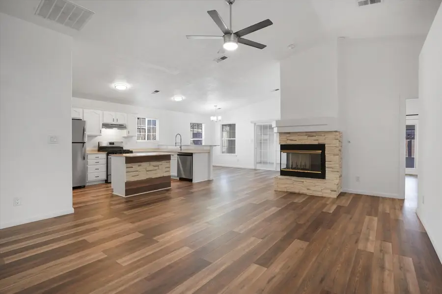 2228 Stallion Street Sw, Los Lunas, NM 87031 - Image #2