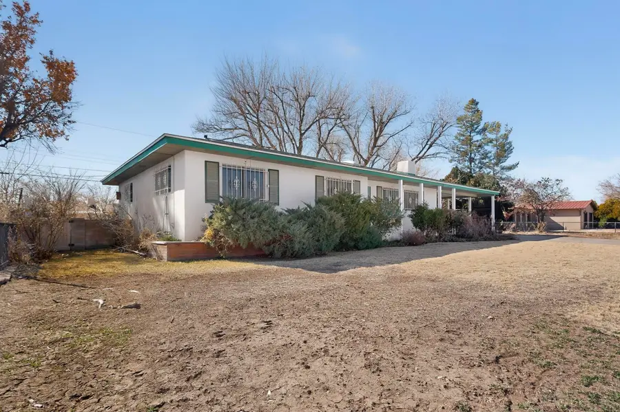 1608 Mcdonald Road Nw, Albuquerque, NM 87107 - Image #2