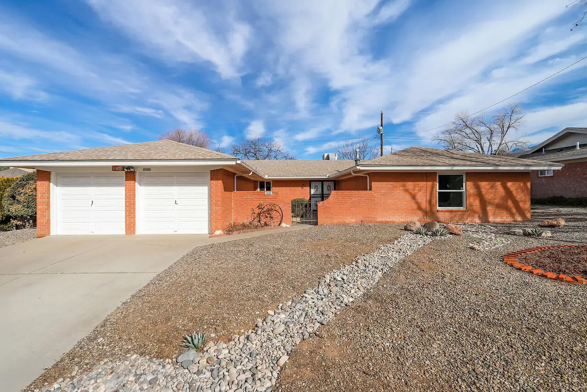 8905 Hilton Avenue Ne, Albuquerque, NM 87111 - #1