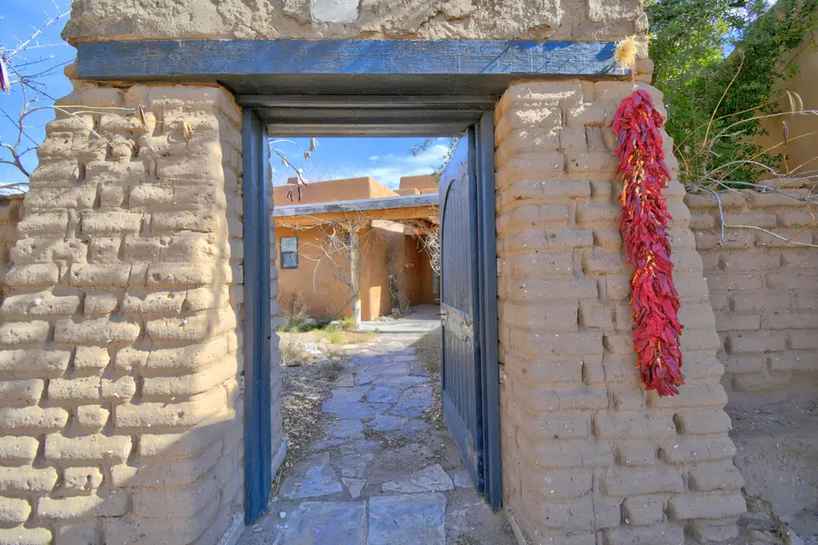 1735 Camino De La Tierra, Corrales, NM 87048 - #3