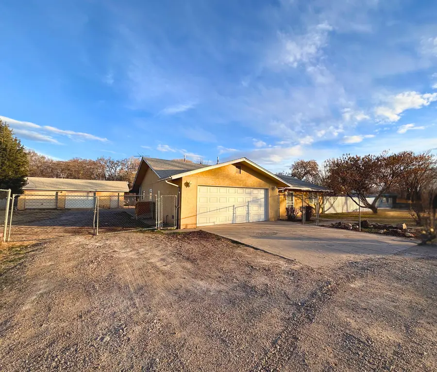 2528 La Vega Drive Sw, Albuquerque, NM 87105 - #3