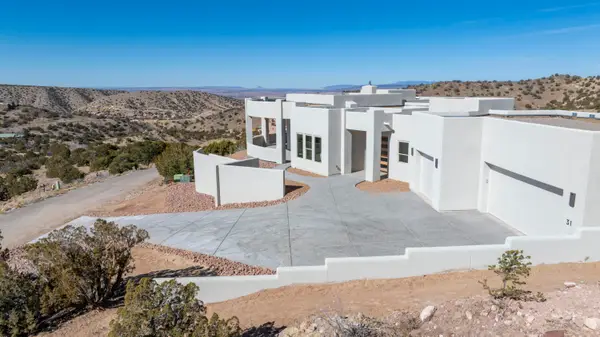 31 La Entrada, Placitas, NM 87043