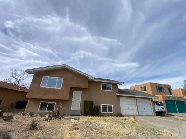 1921 Chelwood Park Boulevard Ne, Albuquerque, NM 87112