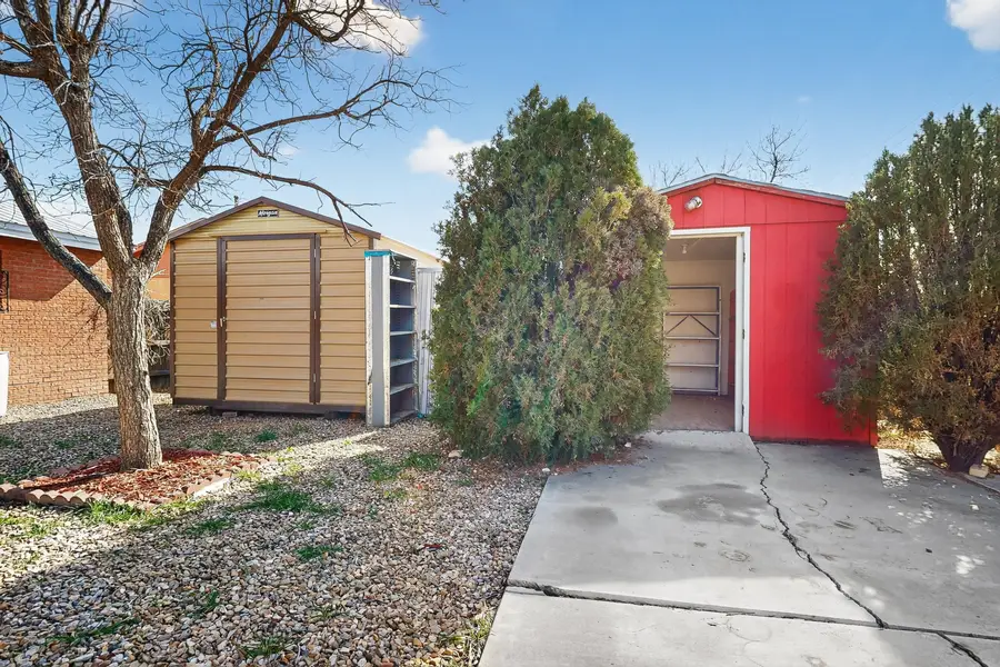 2613 San Isidro Street Nw, Albuquerque, NM 87104 - #2