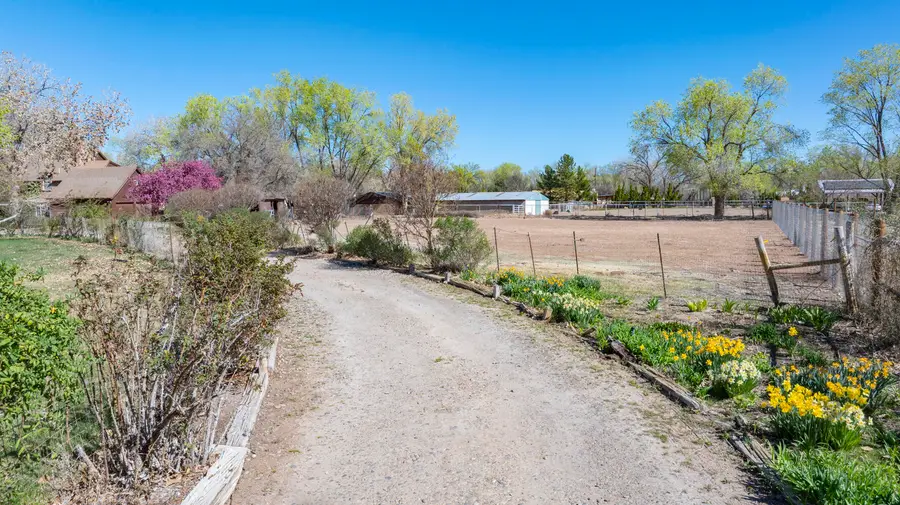 350 Applewood Road, Corrales, NM 87048 - #2