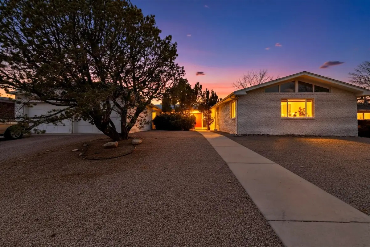 2407 Ada Place Ne, Albuquerque, NM 87106 - #1