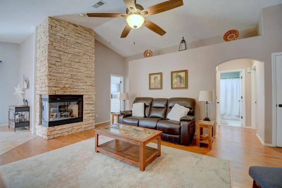 10231 Country Meadows Drive Nw, Albuquerque, NM 87114 - #2