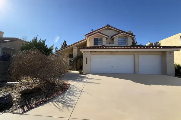 8212 Eagle Rock Avenue Ne, Albuquerque, NM 87122