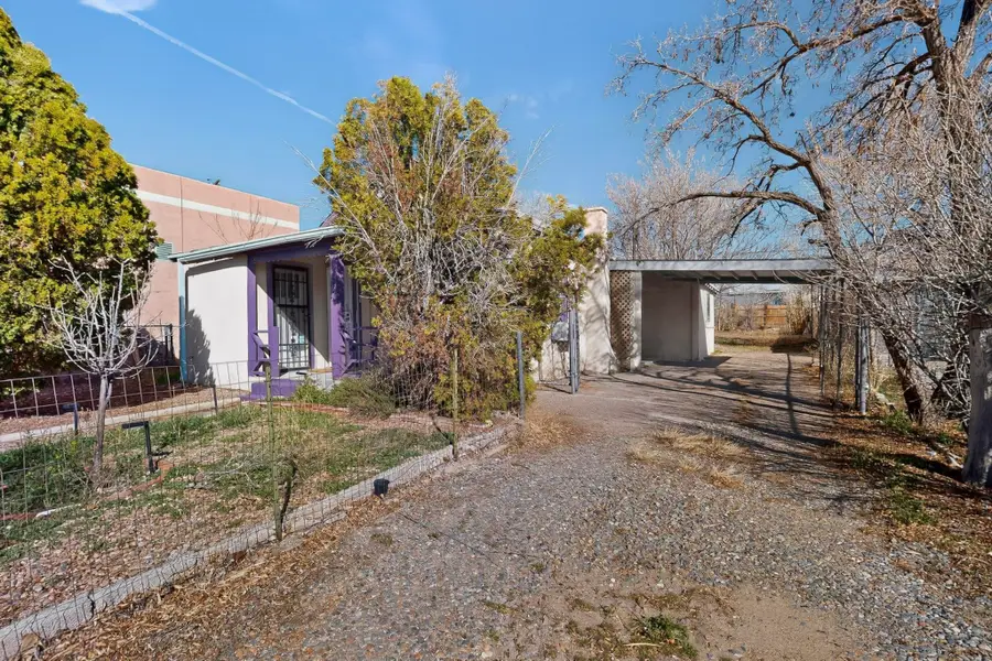 1204 Edith Boulevard Se, Albuquerque, NM 87102 - #2