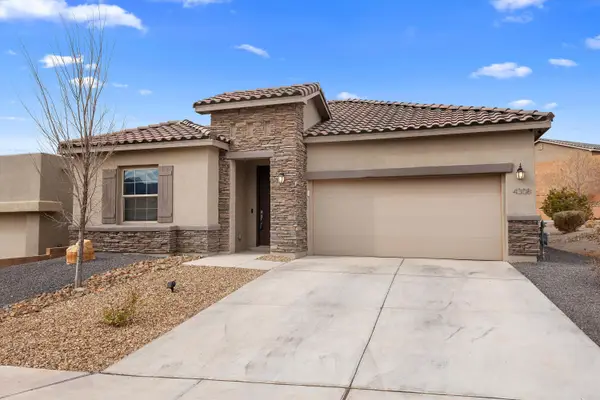 4308 Mountain Trail Loop Ne, Rio Rancho, NM 87144