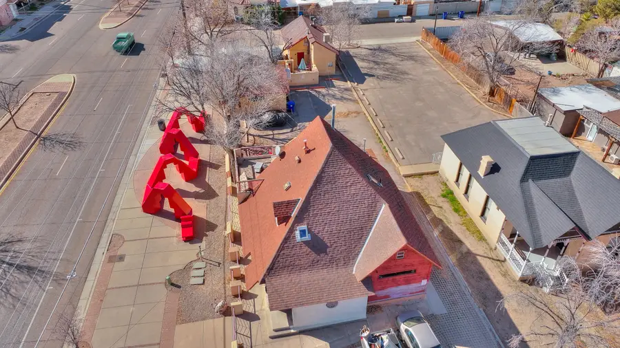 807 8th Street Nw, Albuquerque, NM 87102 - #3