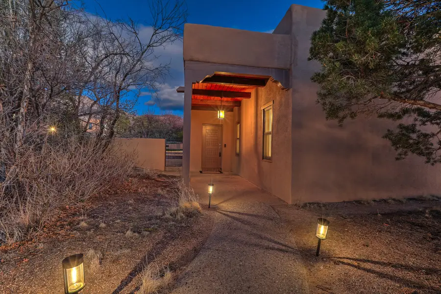 1180 Laurel Place Ne, Albuquerque, NM 87122 - #2