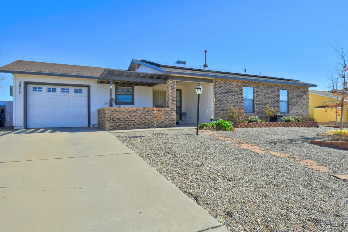 4909 Chromium Drive Ne, Rio Rancho, NM 87124 - #1