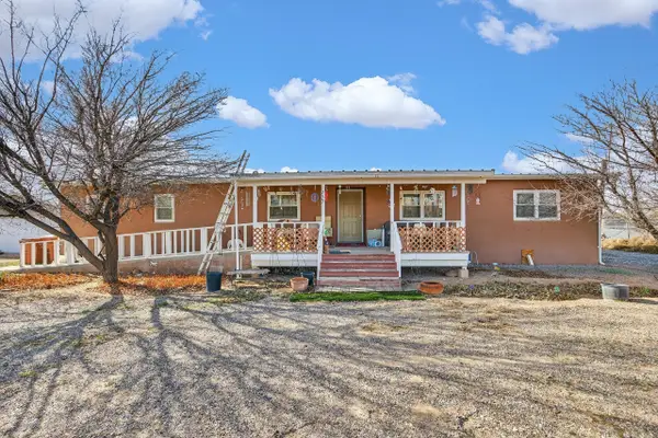 255 Calle De Blas, Corrales, NM 87048