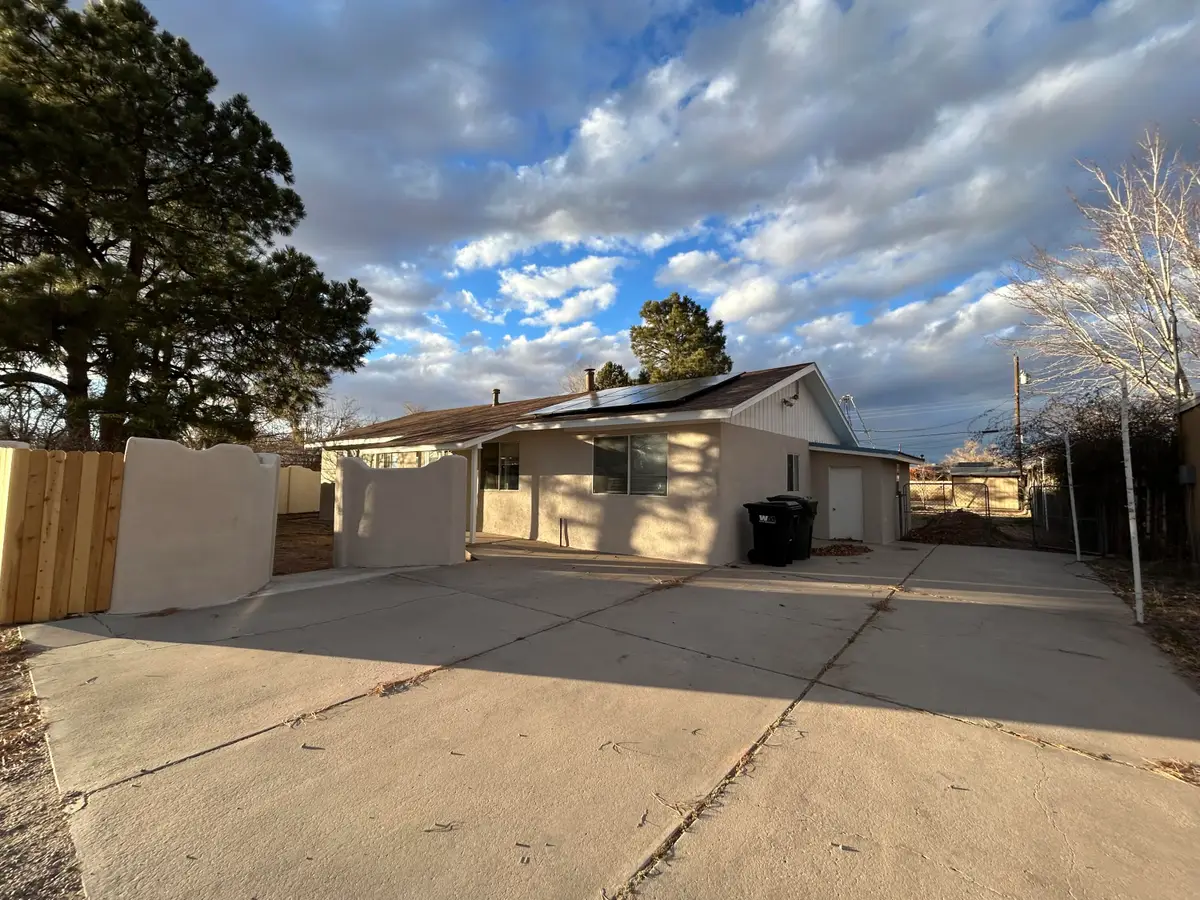 143 Pueblo Luna Drive Nw, Albuquerque, NM 87107 - #1