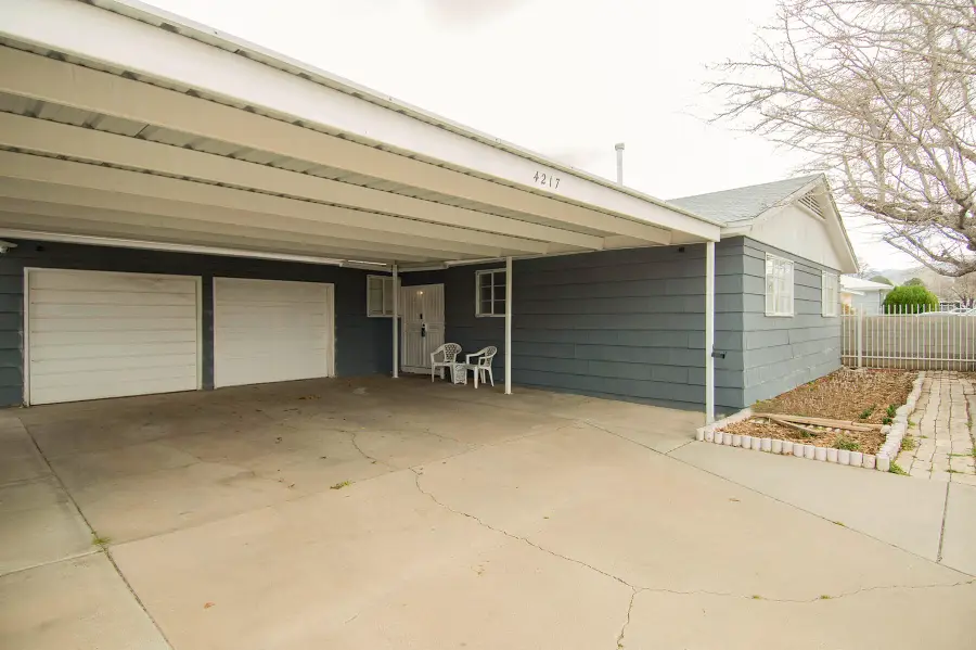 4217 Hendrix Road Ne, Albuquerque, NM 87110 - #3