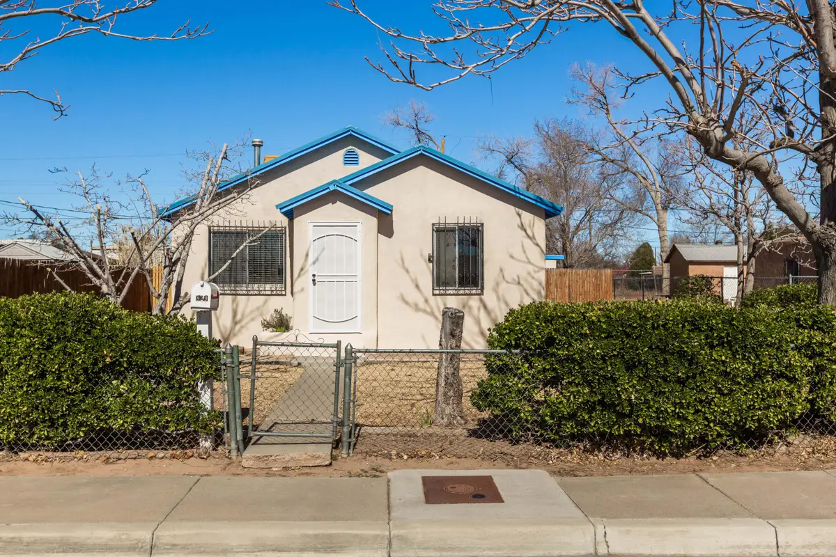 829 San Clemente Avenue Nw, Albuquerque, NM 87107 - #1