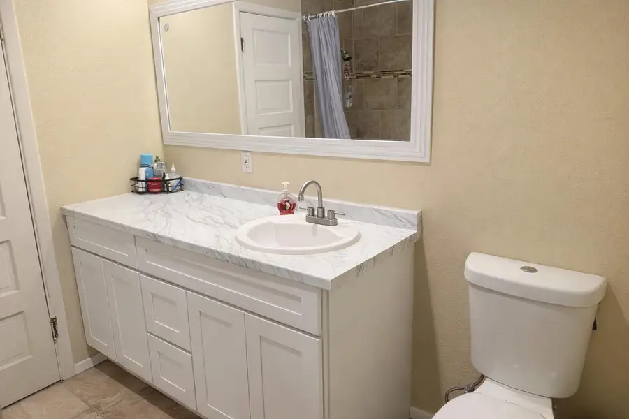 1609 Edith Boulevard Se, Albuquerque, NM 87102 - #2