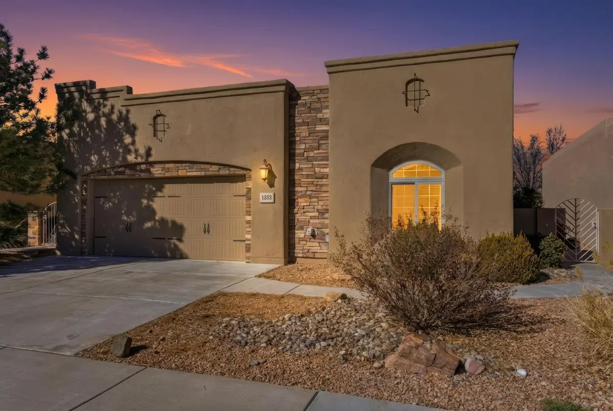1323 Valle Lane Nw, Albuquerque, NM 87107 - #1
