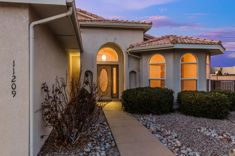 11209 Jordan Avenue Ne, Albuquerque, NM 87122 - #3