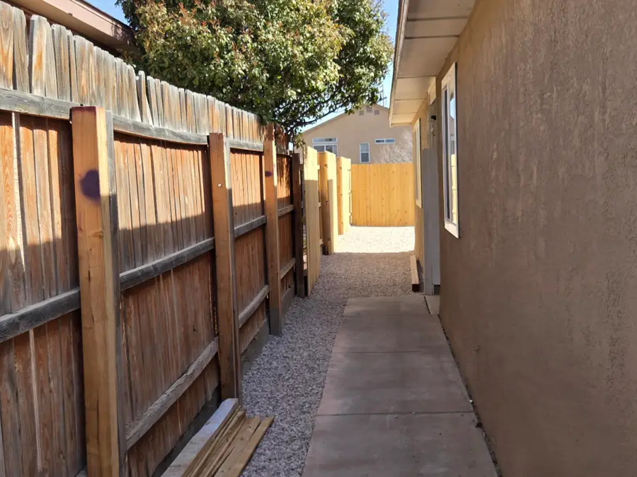 516 Foyt Drive Sw, Rio Rancho, NM 87124 - #2