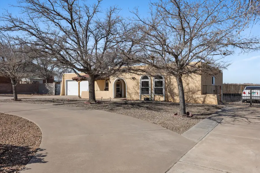 5719 Irving Boulevard Nw, Albuquerque, NM 87114 - #3