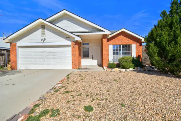 8027 Vinemont Place Nw, Albuquerque, NM 87120