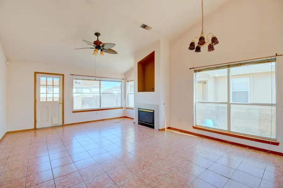 8027 Vinemont Place Nw, Albuquerque, NM 87120 - #3