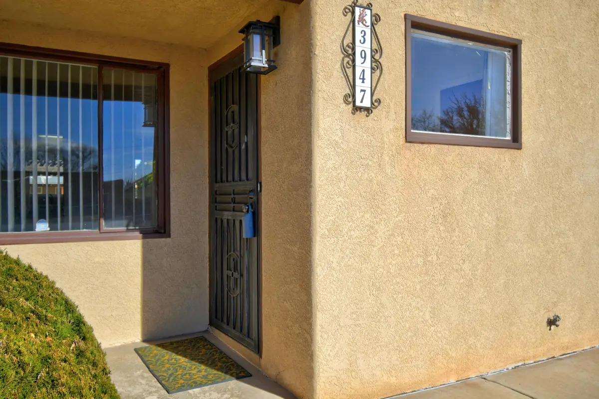 3947 Donald Road Sw, Albuquerque, NM 87105 - #1