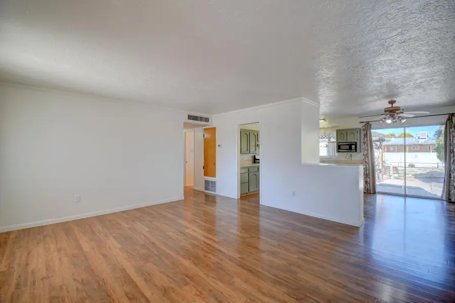 3947 Donald Road Sw, Albuquerque, NM 87105 - #3