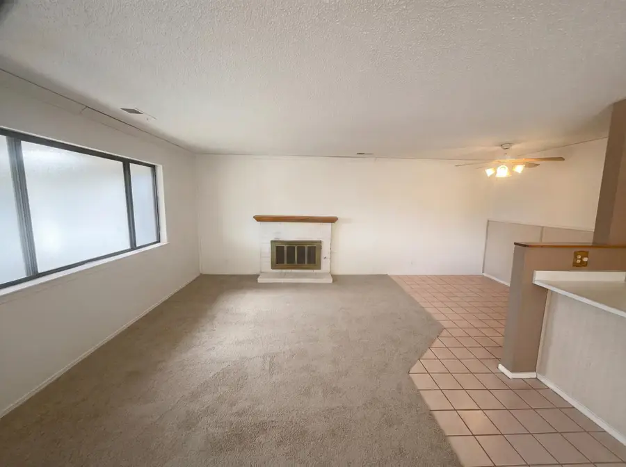 7212 Derickson Avenue Ne, Albuquerque, NM 87109 - #3