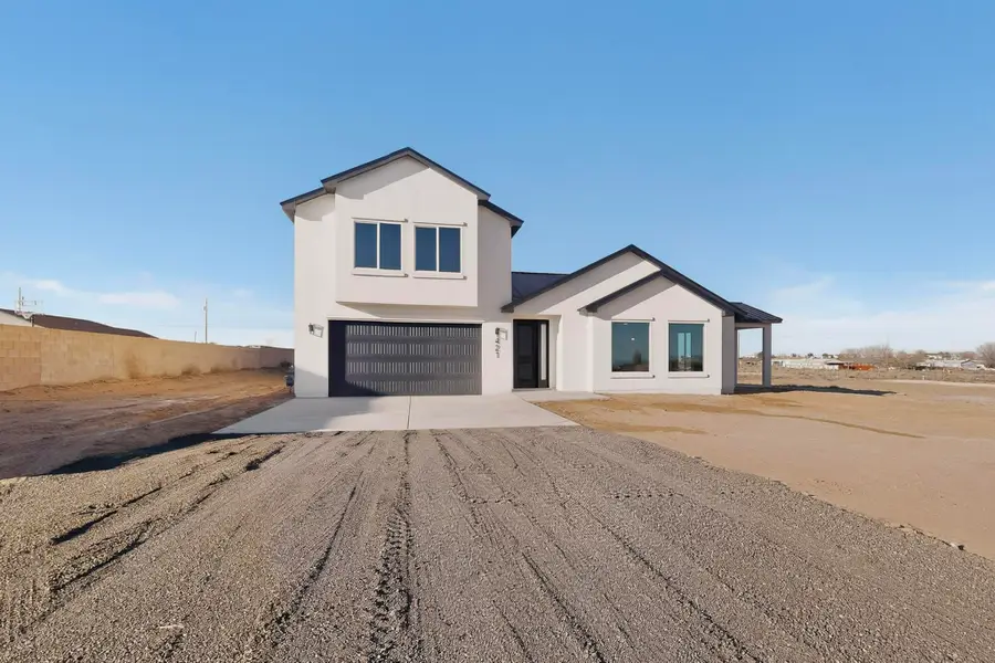 421 9th Avenue Ne, Rio Rancho, NM 87124 - #2