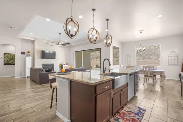 171 Suez Road Ne, Rio Rancho, NM 87124