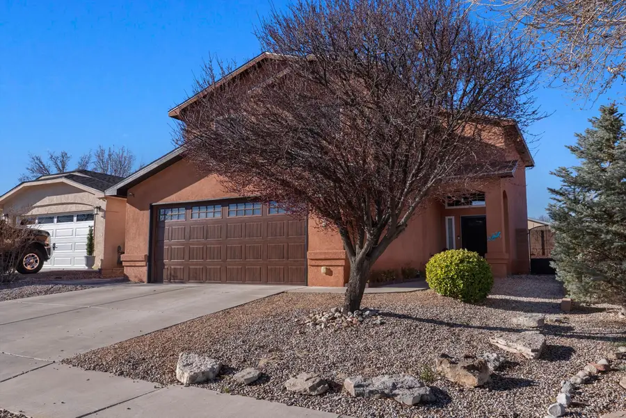 9215 Eiffel Avenue Sw, Albuquerque, NM 87121 - #3